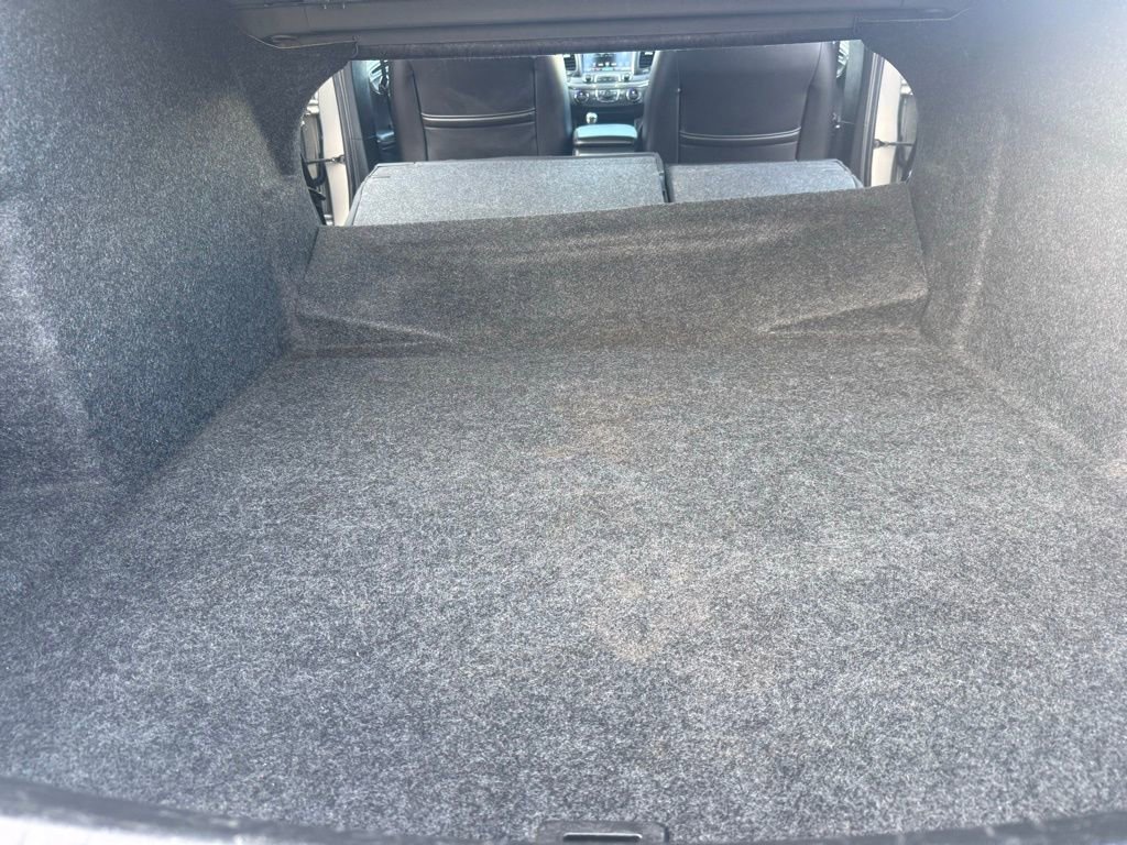 Used 2017 Chevrolet Impala LT FWD image 33