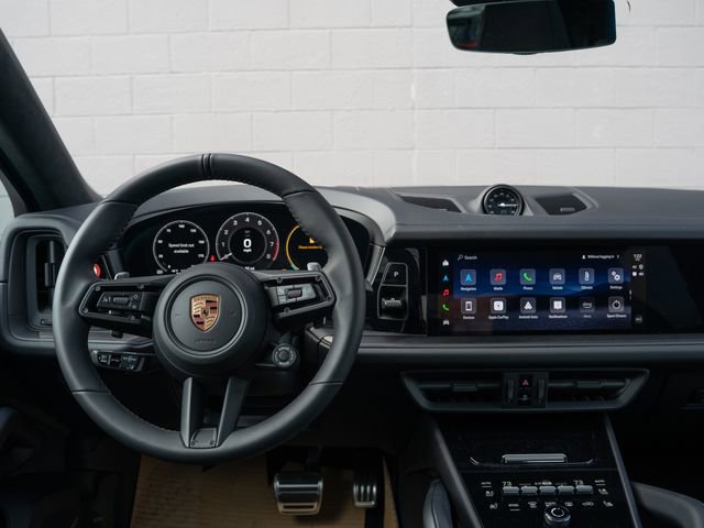 New 2026 Porsche Cayenne GTS image 22