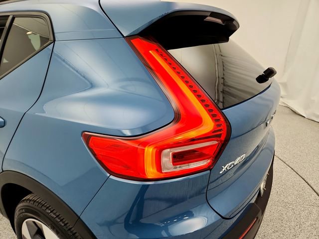 Used 2023 Volvo XC40 B5 Plus w/ Driver Assist Package image 29