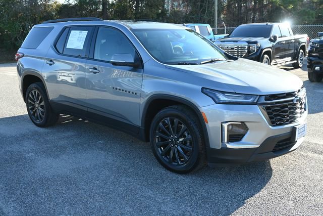 Used 2023 Chevrolet Traverse RS image 7