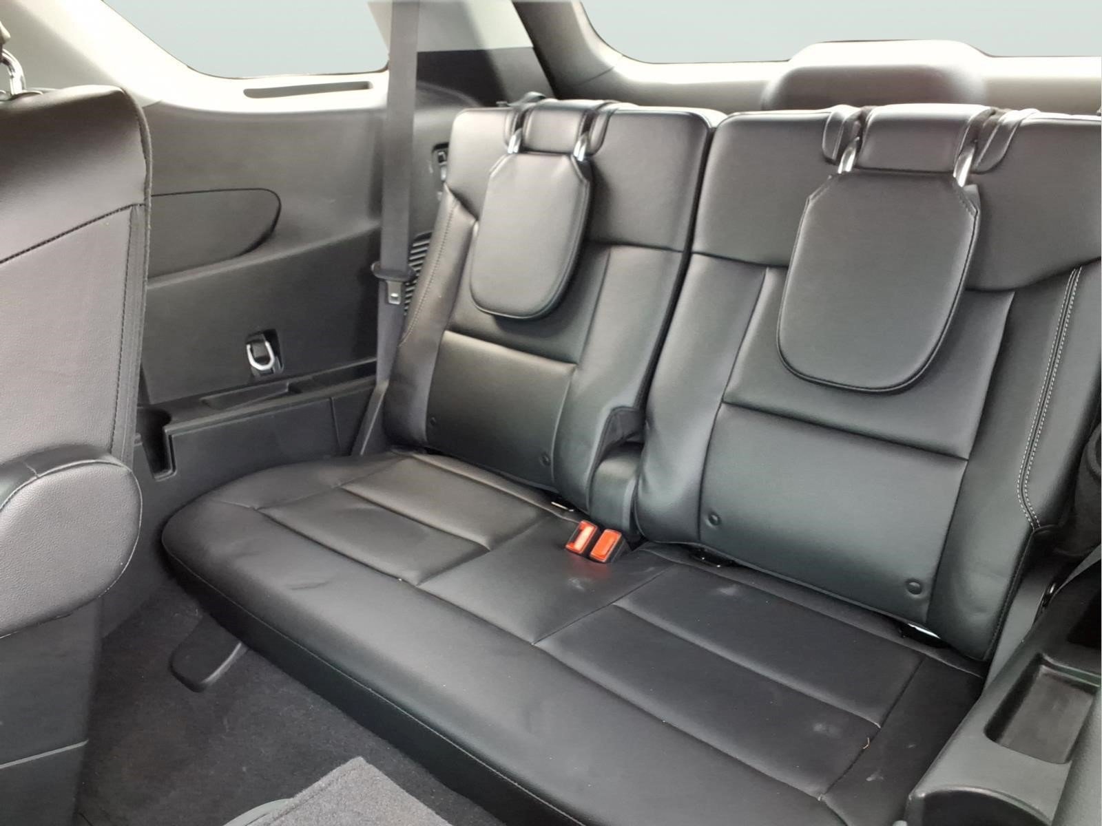 Used 2023 Ford Explorer Limited w/ Equipment Group 301A AWD/4WD image 11