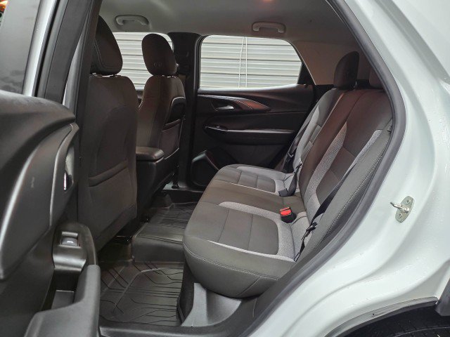 Used 2022 Chevrolet TrailBlazer LT AWD/4WD image 16