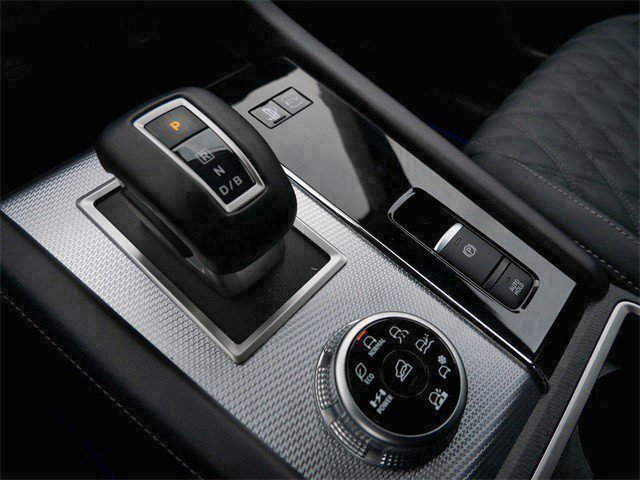 Used 2025 Mitsubishi Outlander SEL image 22