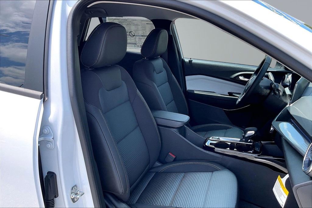 New 2026 Chevrolet Trax LT w/ Driver Confidence Package FWD image 11