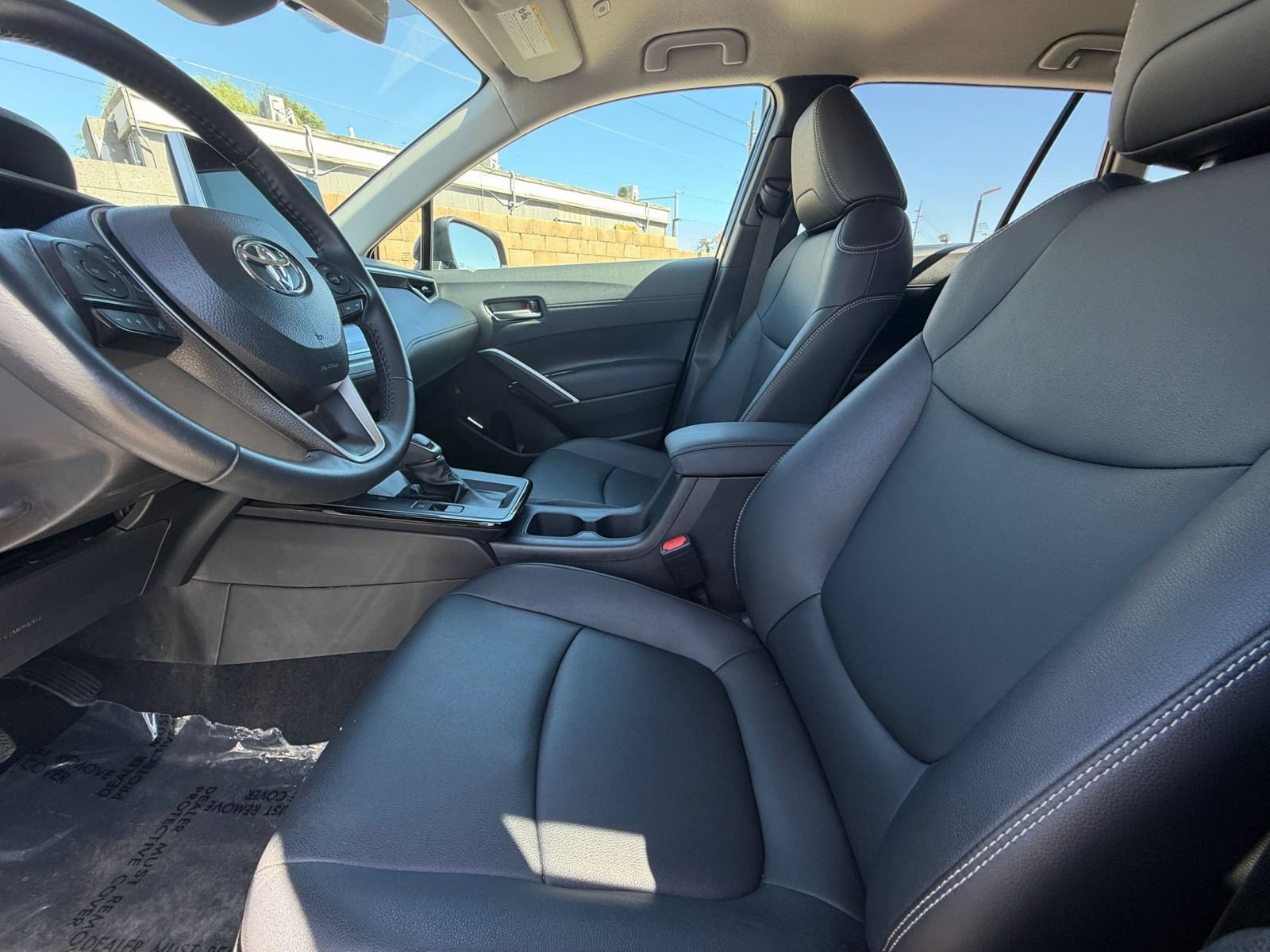 Used 2026 Toyota Corolla Cross XLE FWD image 24