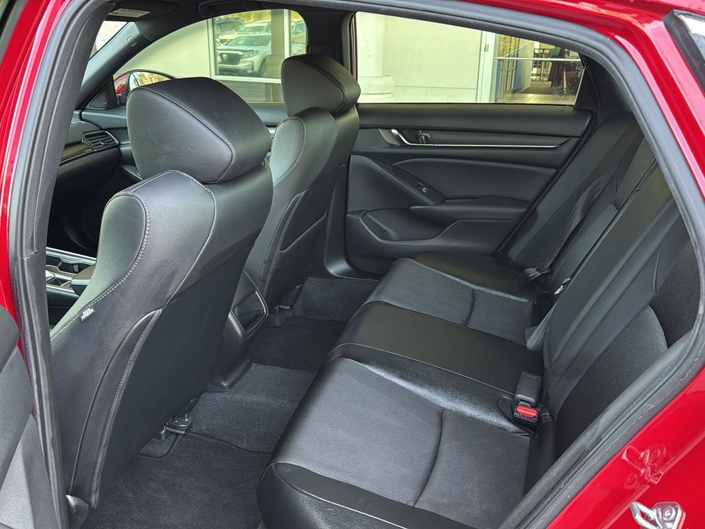 Used 2020 Honda Accord Sport image 9