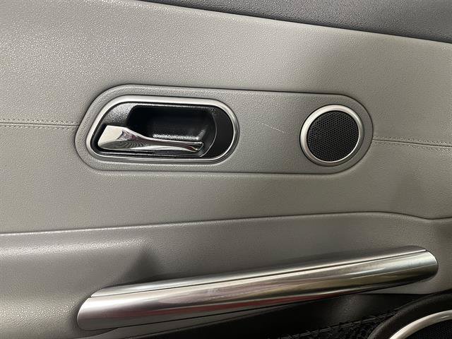 Used 2005 Chrysler Crossfire Limited RWD image 15