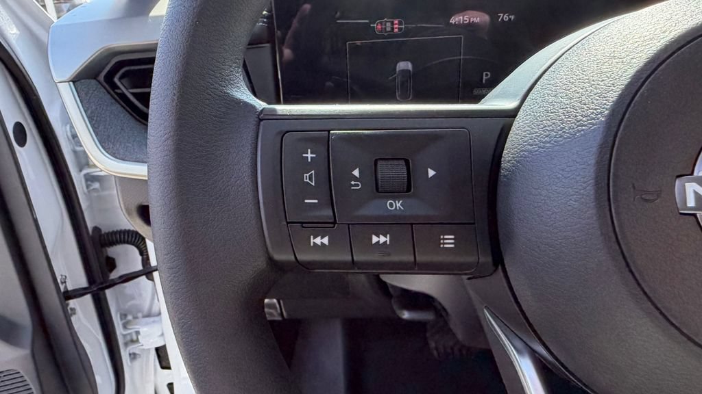 Used 2026 Nissan Kicks SV FWD image 18