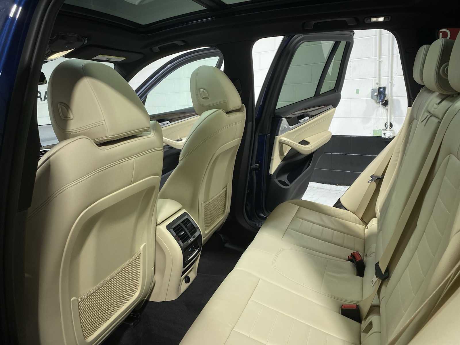 Used 2019 BMW X3 xDrive30i w/ Convenience Package image 12