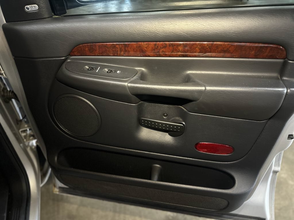 Used 2003 Dodge Ram 3500 Truck ST RWD image 18