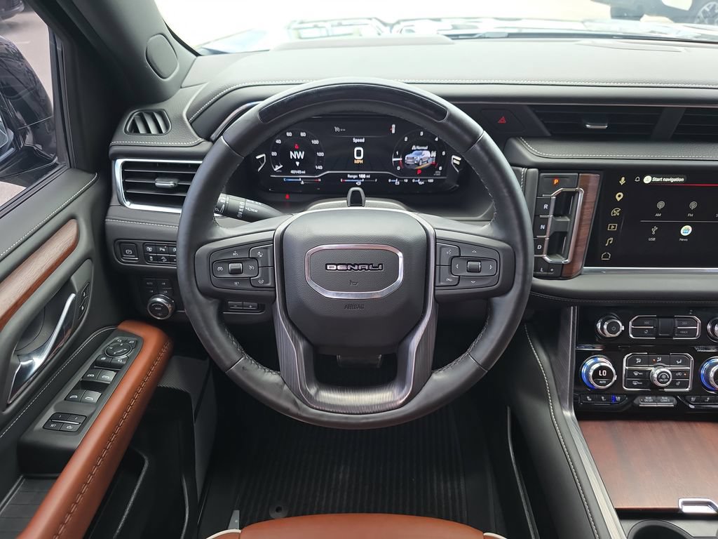 Used 2023 GMC Yukon Denali Ultimate AWD/4WD image 14
