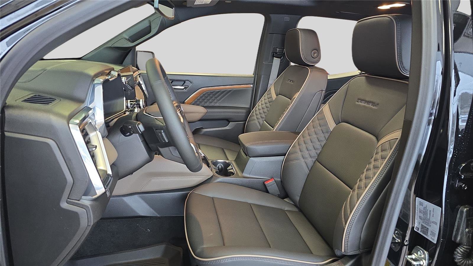 New 2026 GMC Canyon Denali image 11