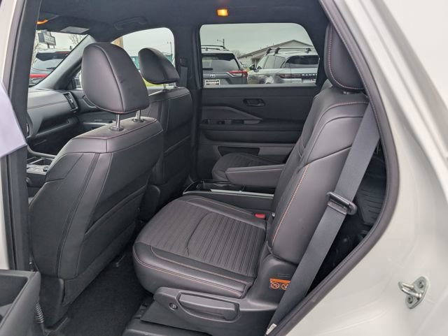 Used 2024 Nissan Pathfinder Rock Creek image 9