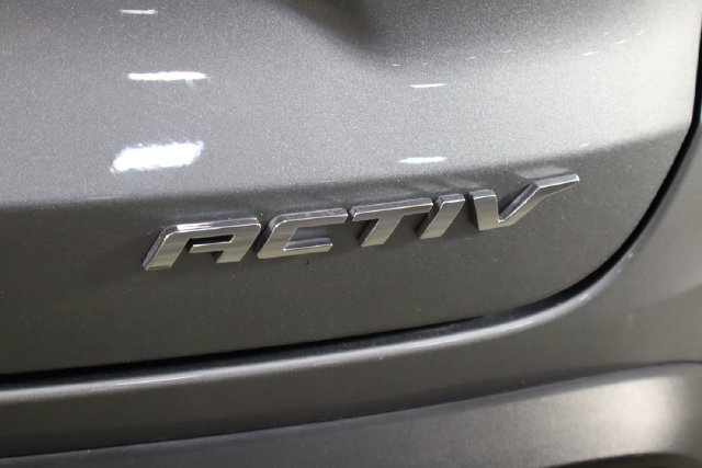 Used 2025 Chevrolet Trax ACTIV w/ Driver Confidence Package FWD image 41