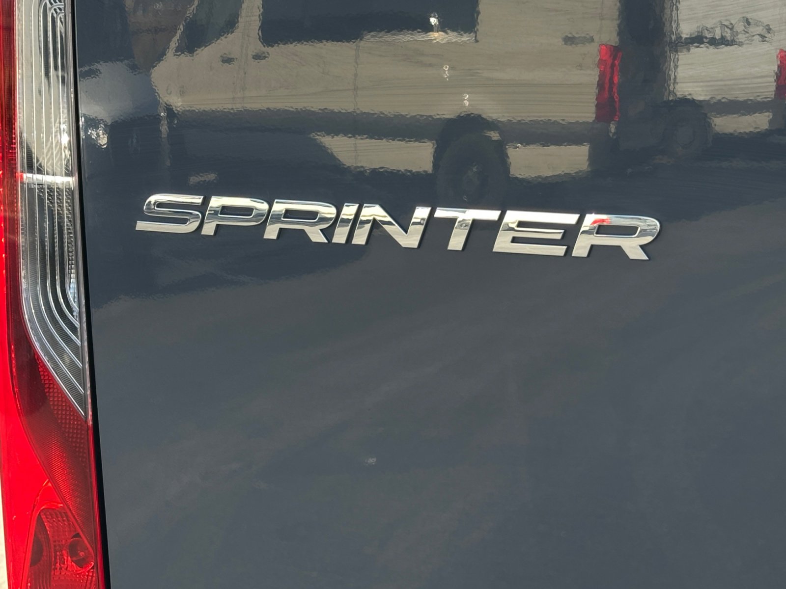 Used 2025 Mercedes-Benz Sprinter 2500 image 28