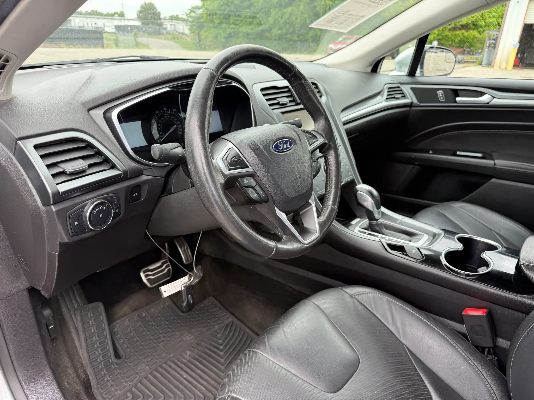 Used 2014 Ford Fusion Titanium AWD/4WD image 17