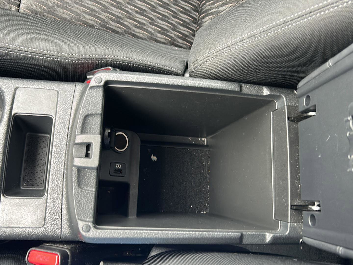 Used 2019 Nissan Rogue S AWD/4WD image 15