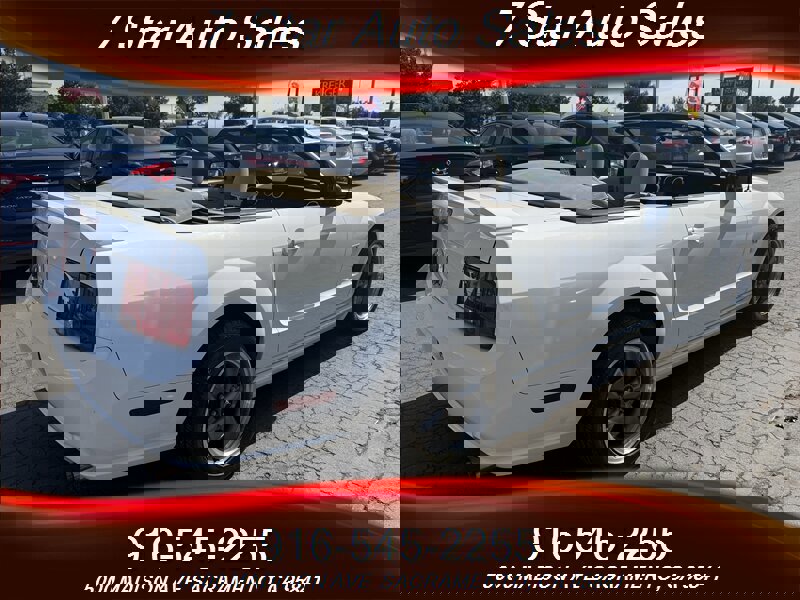 Used 2005 Ford Mustang GT Premium image 20