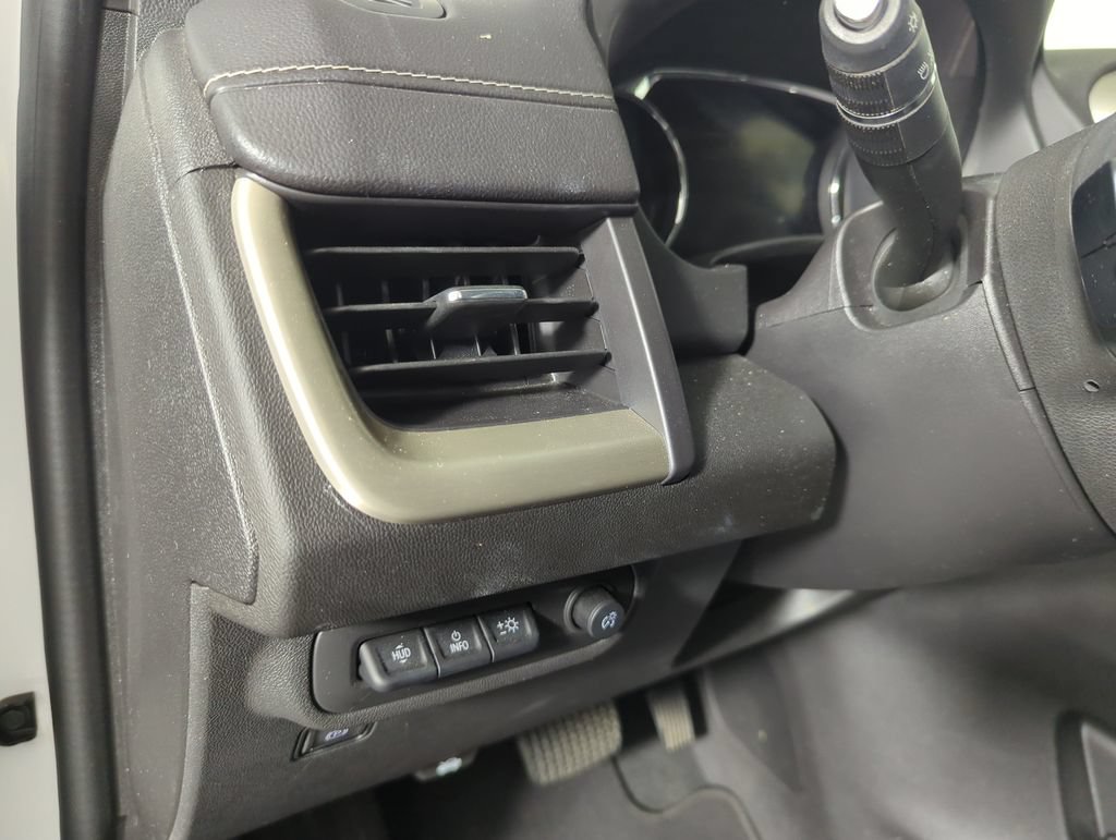 Used 2024 GMC Terrain Denali AWD/4WD image 26