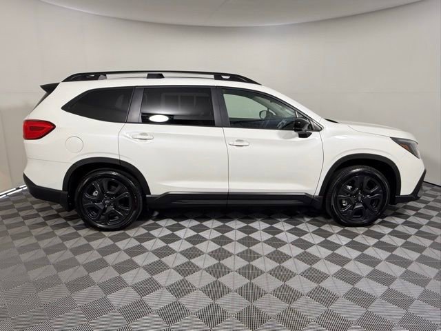 Used 2025 Subaru Ascent Onyx Edition w/ Onyx Package image 7