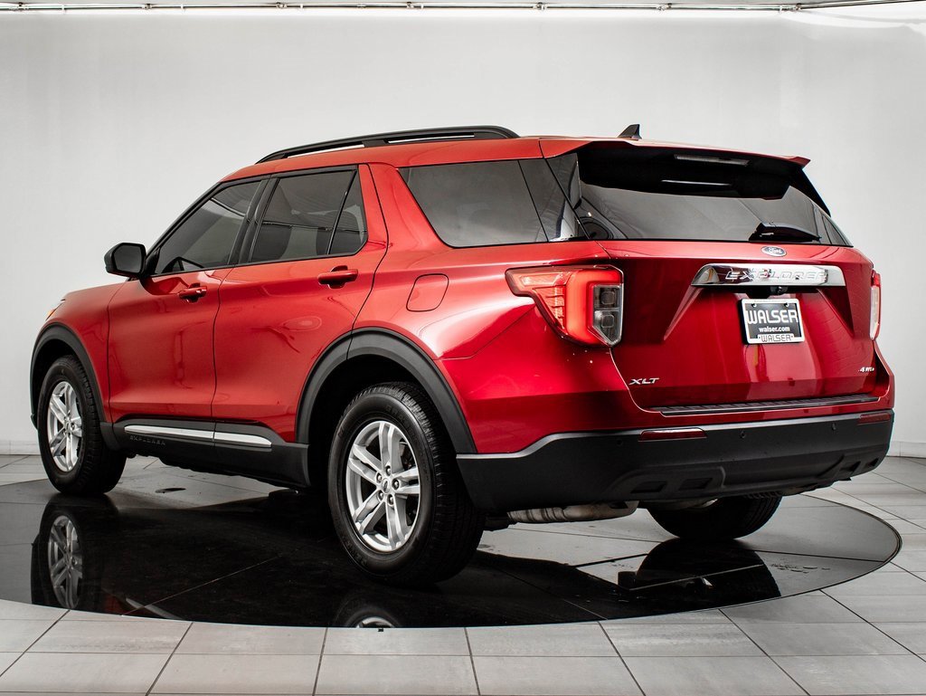 Used 2021 Ford Explorer XLT image 6