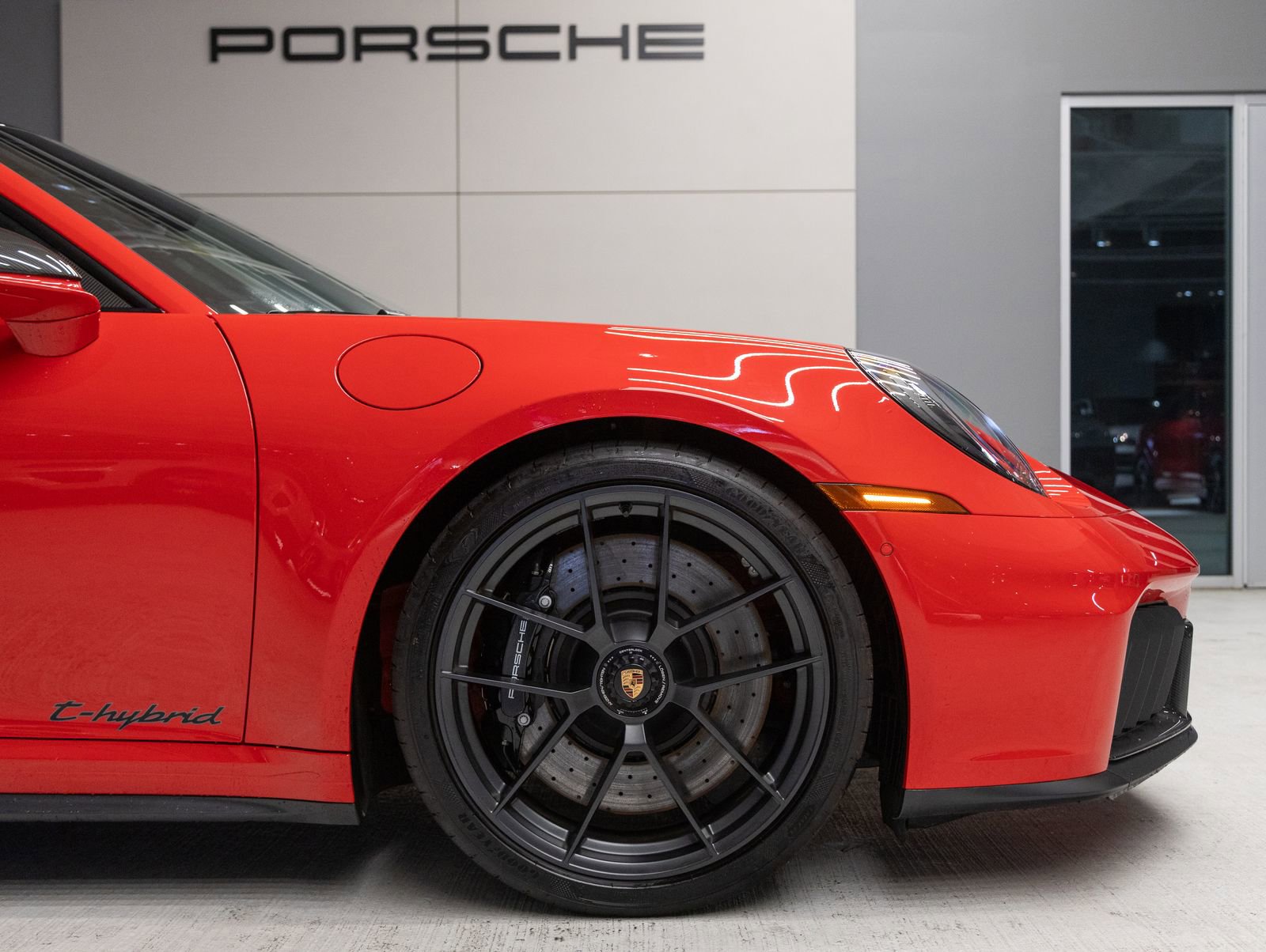 Used 2025 Porsche 911 Carrera GTS RWD image 11