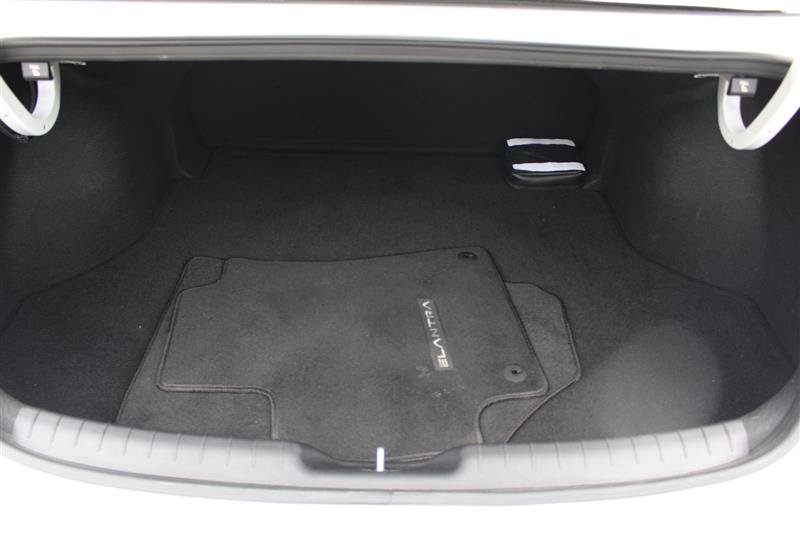 Used 2025 Hyundai Elantra SEL FWD image 16