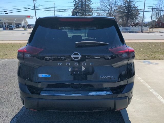 Used 2024 Nissan Rogue SV image 6