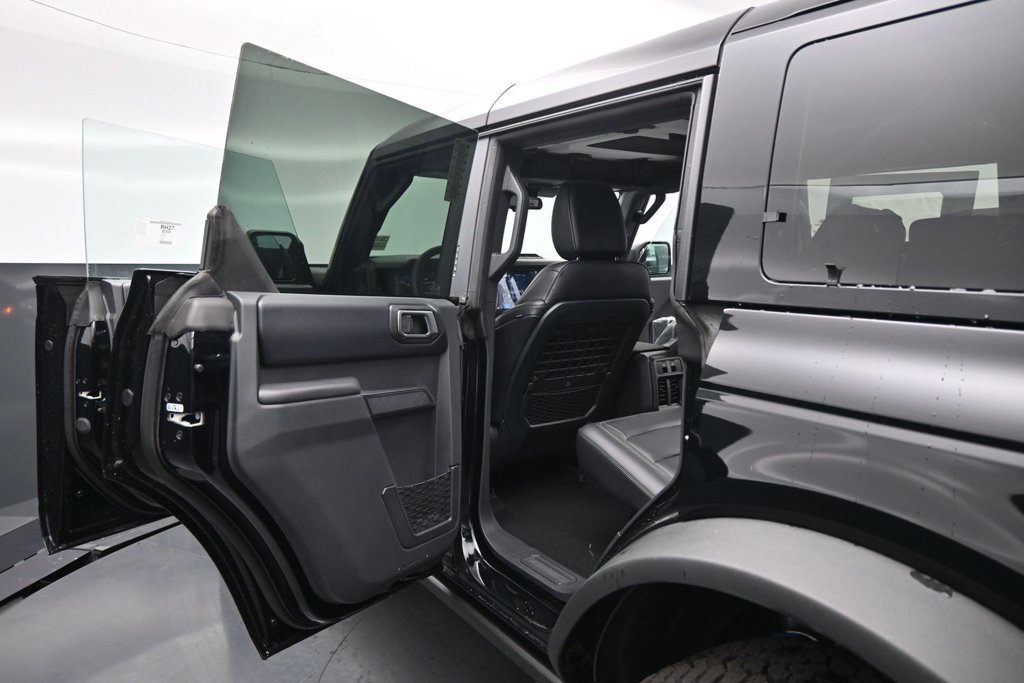 New 2026 Ford Bronco Badlands AWD/4WD image 16