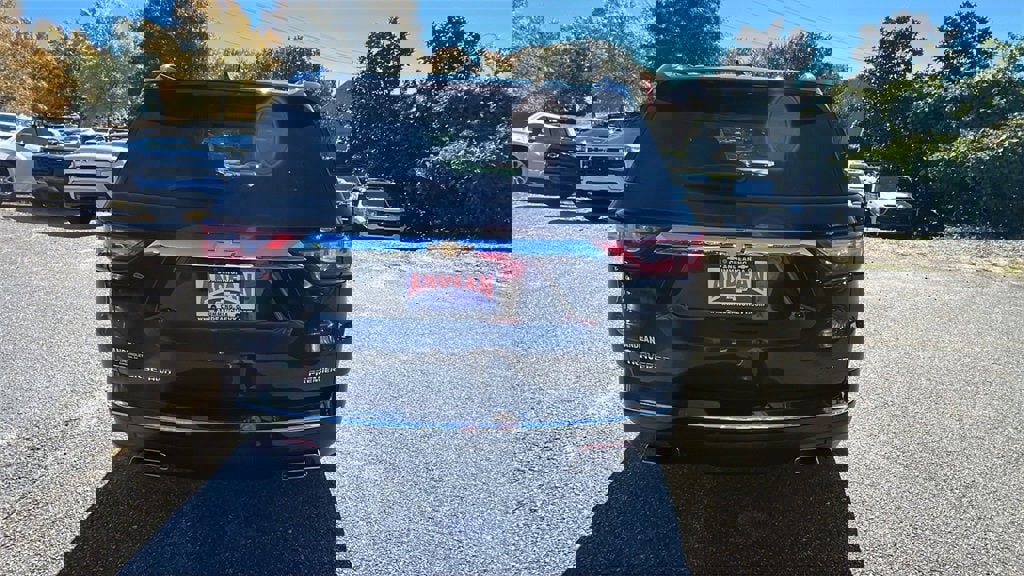 Used 2020 Chevrolet Traverse Premier w/ LPO, Floor Liner Package image 6