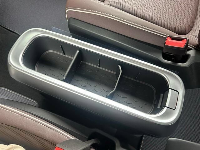 New 2025 Volkswagen ID. Buzz Pro S RWD image 29