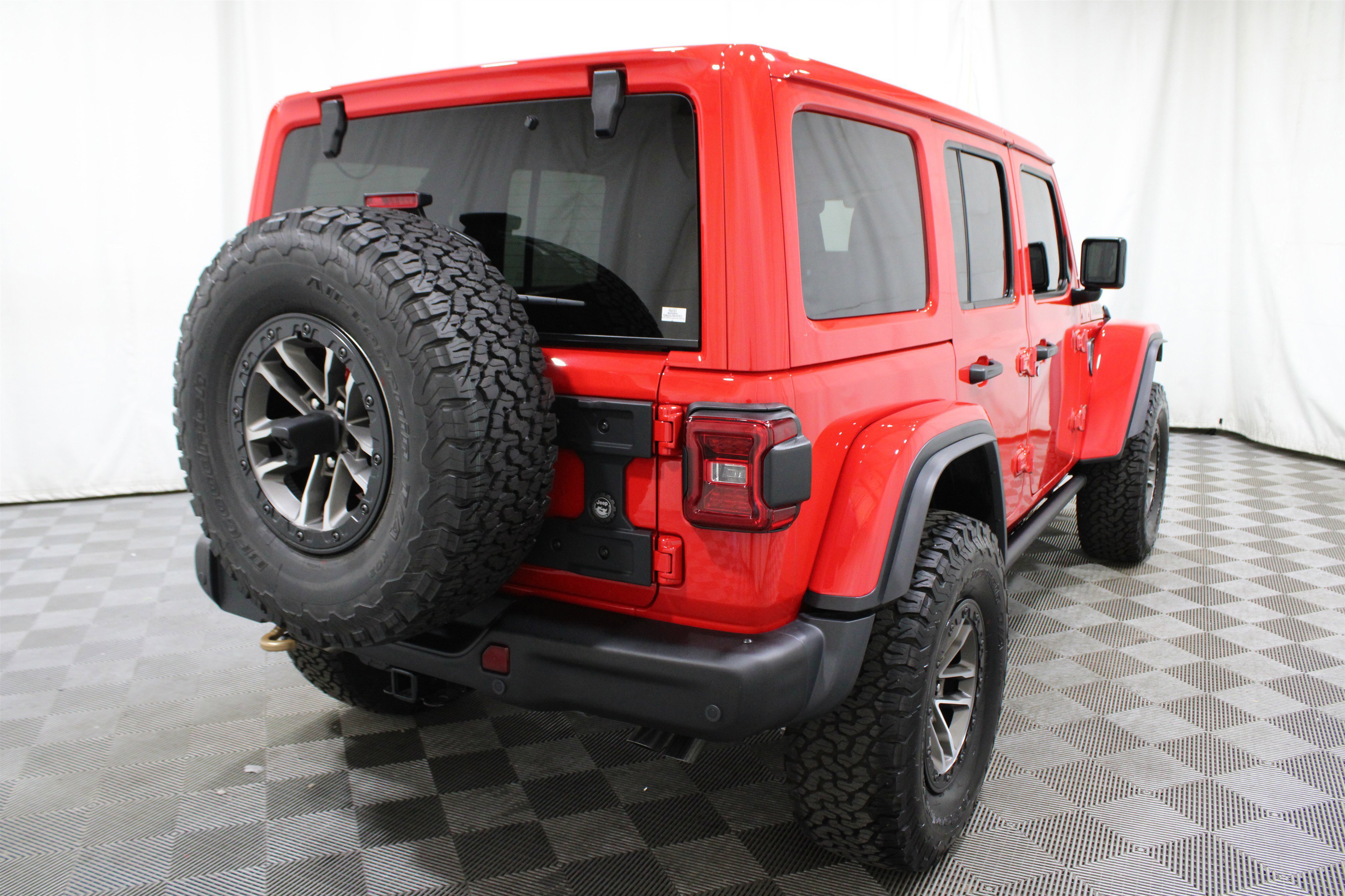 Used 2024 Jeep Wrangler Unlimited Rubicon 392 image 33