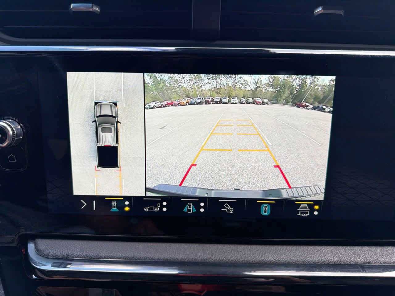 Used 2023 GMC Sierra 1500 AT4 w/ AT4 Premium Package image 22