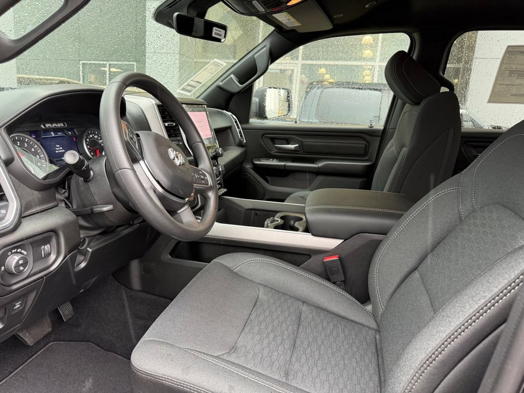 New 2026 RAM 1500 Express AWD/4WD image 4