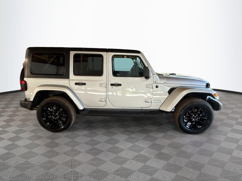 Certified 2023 Jeep Wrangler Unlimited Sahara AWD/4WD image 5