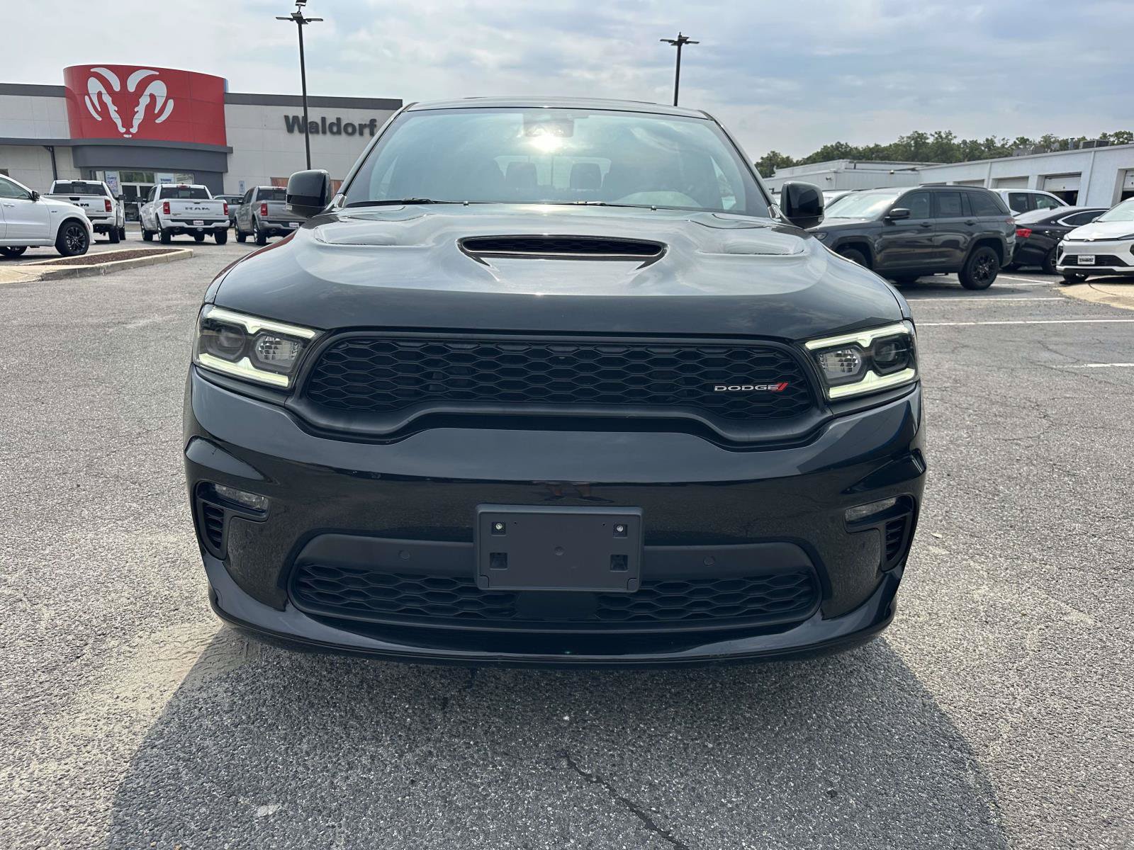 Used 2023 Dodge Durango R/T AWD/4WD image 2