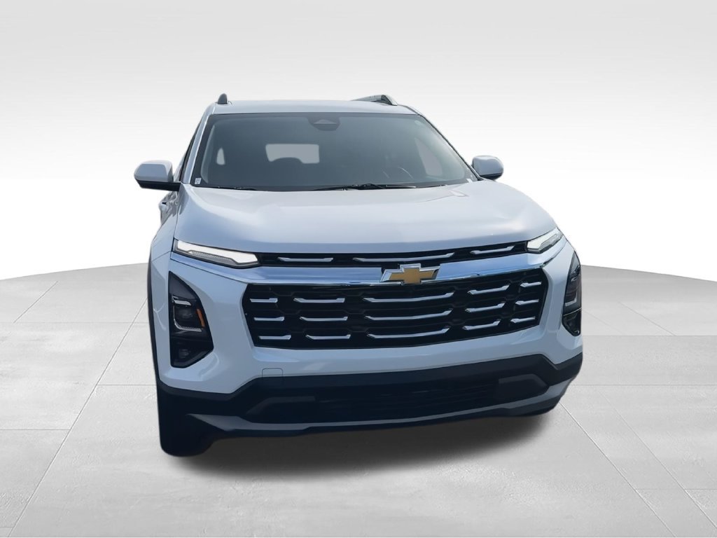 Used 2025 Chevrolet Equinox LT w/ Convenience Package II AWD/4WD image 3