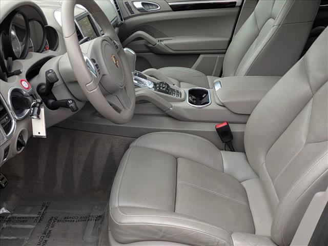 Used 2013 Porsche Cayenne S image 17
