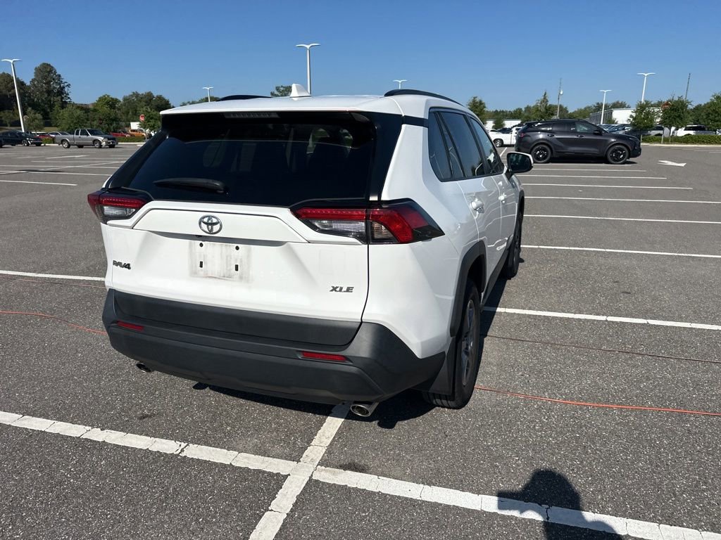 Used 2024 Toyota RAV4 XLE w/ Convenience Package FWD image 6