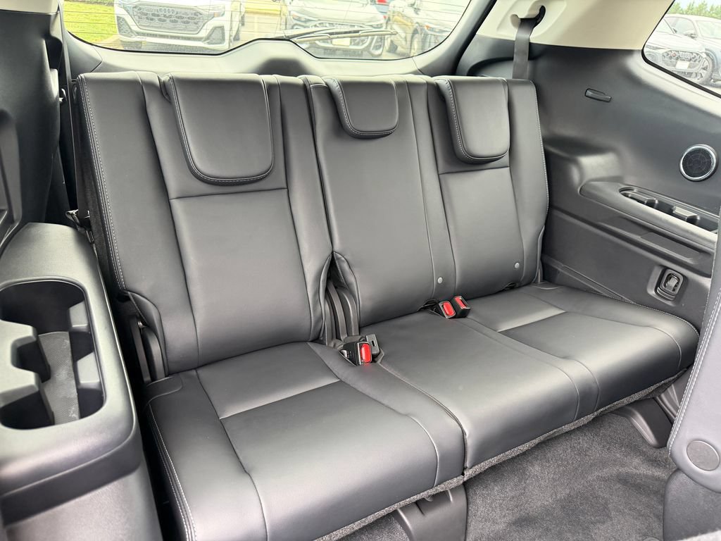 Used 2025 Subaru Ascent Limited AWD/4WD image 18