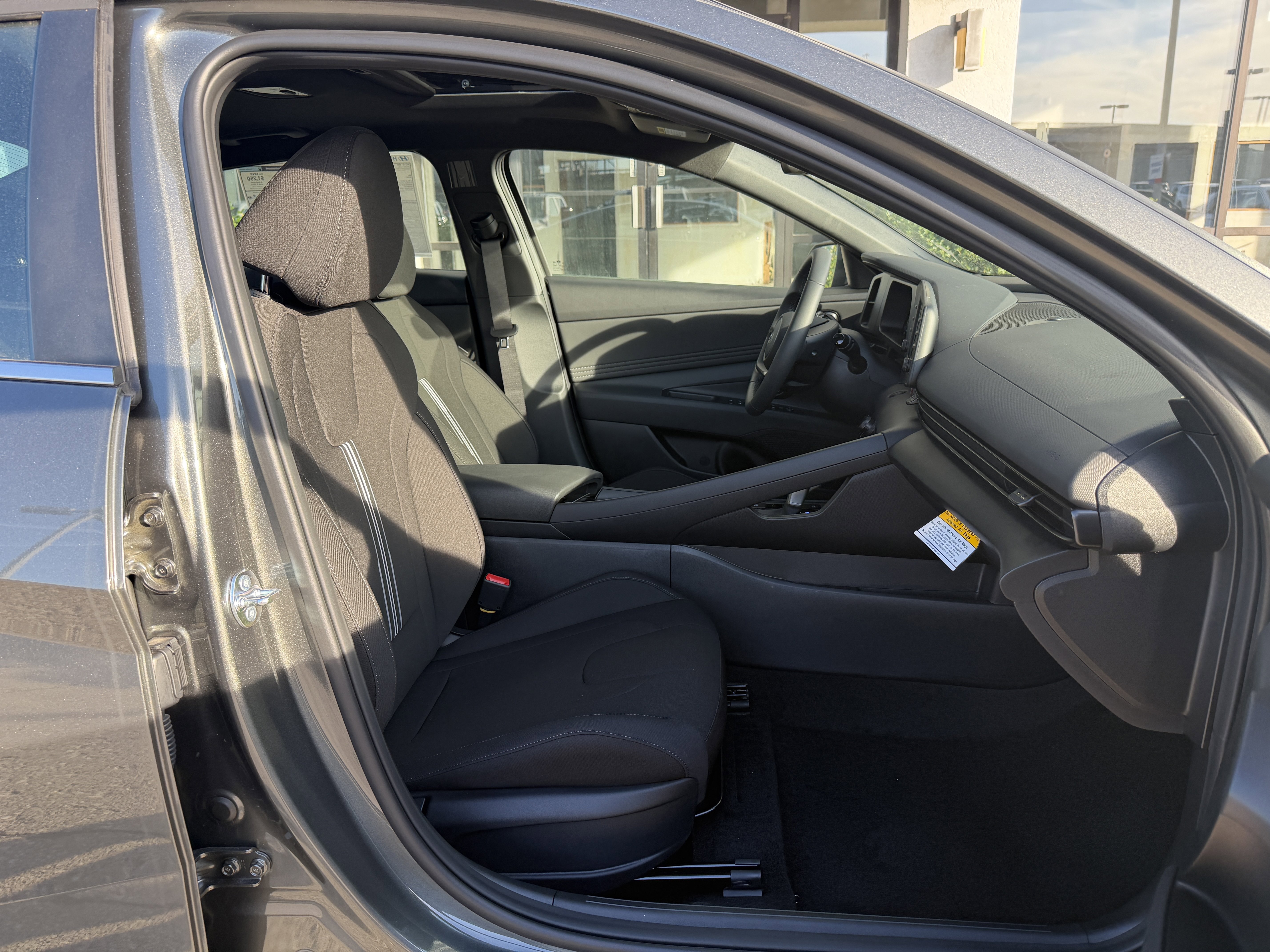 New 2026 Hyundai Elantra SEL Sport FWD image 17