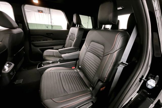 New 2026 Nissan Pathfinder Rock Creek image 11