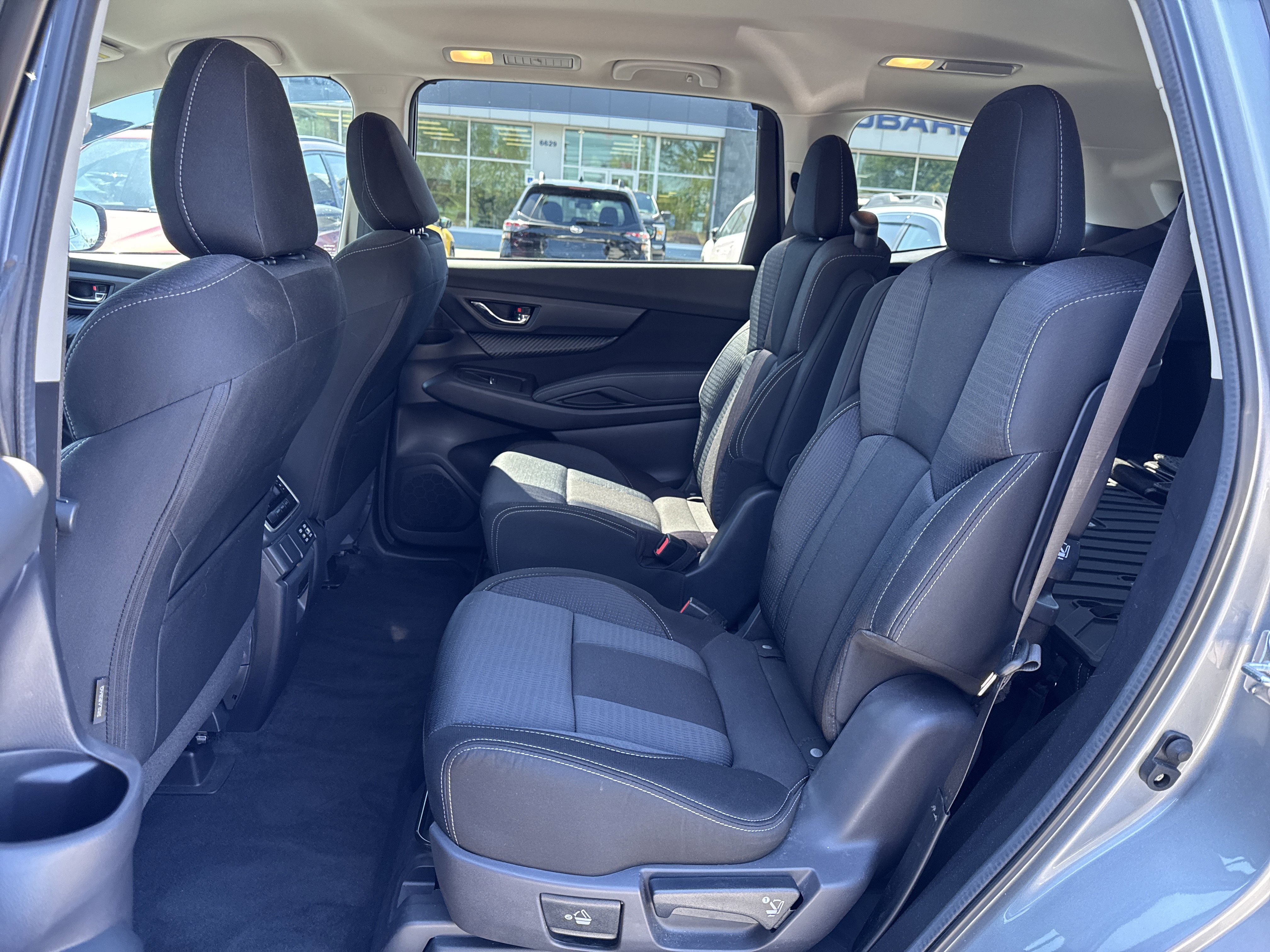 Used 2024 Subaru Ascent Premium w/ Convenience Package AWD/4WD image 14