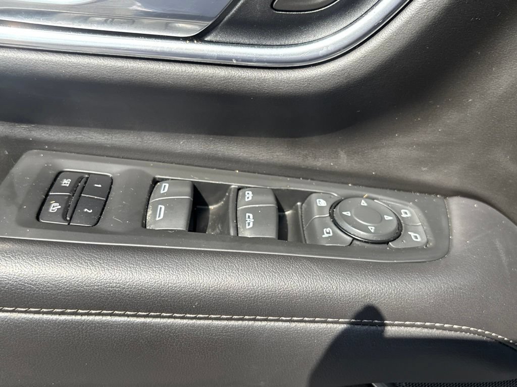 Used 2021 Chevrolet Tahoe Z71 w/ Z71 Off-Road Package AWD/4WD image 7