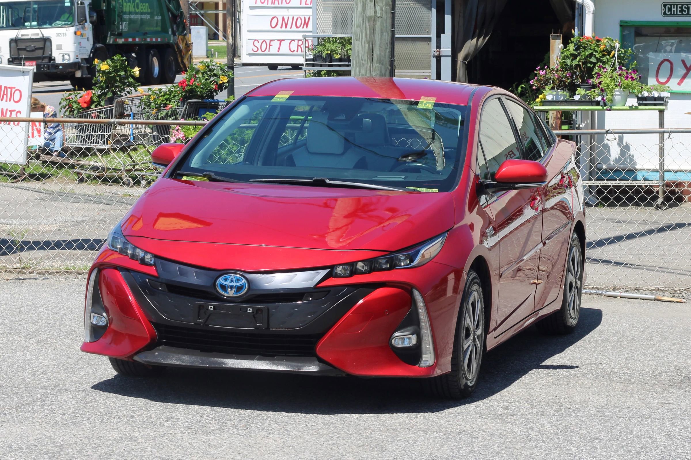 Used 2018 Toyota Prius Prime Advanced FWD image 3