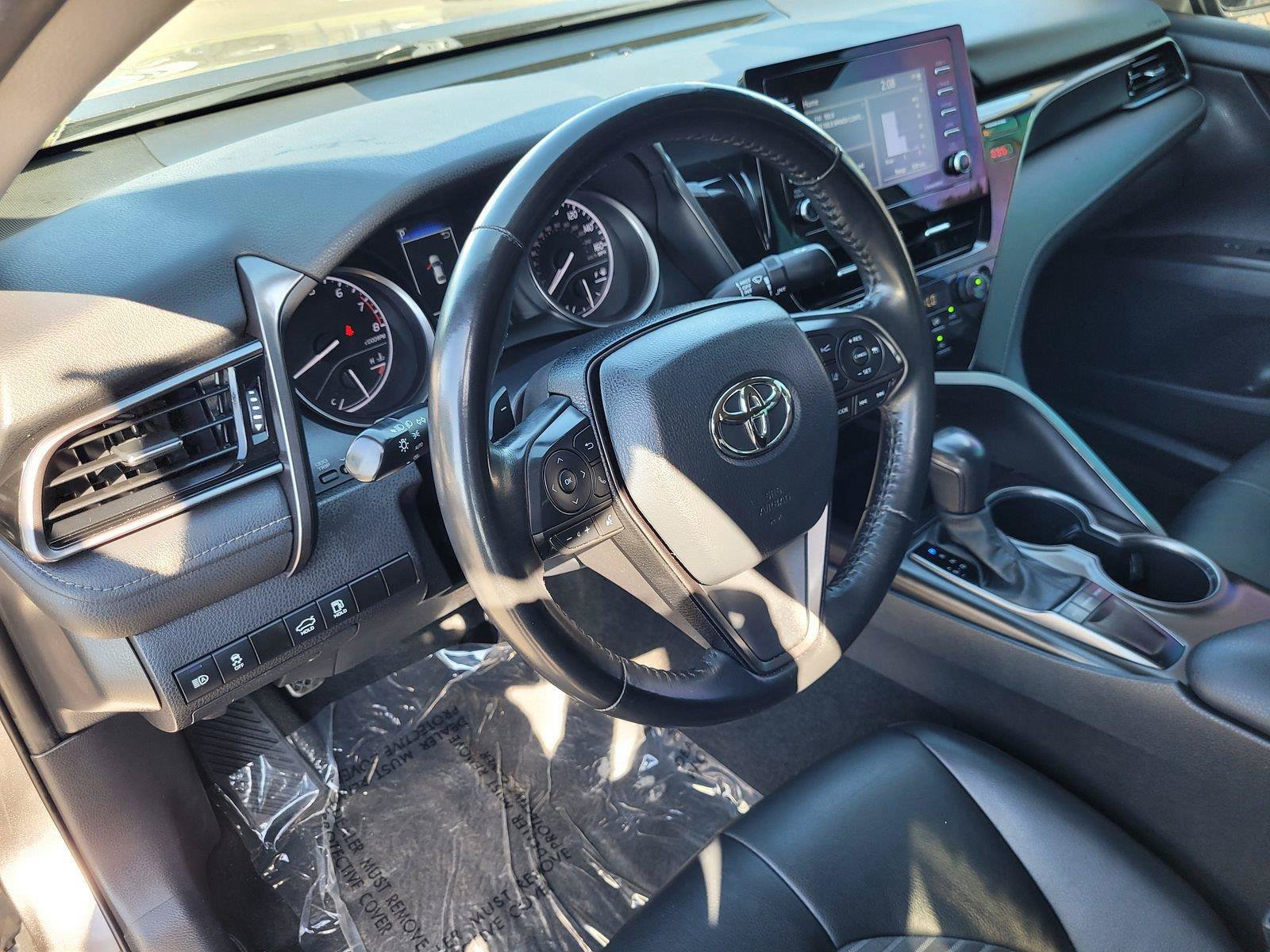Used 2023 Toyota Camry SE FWD image 11