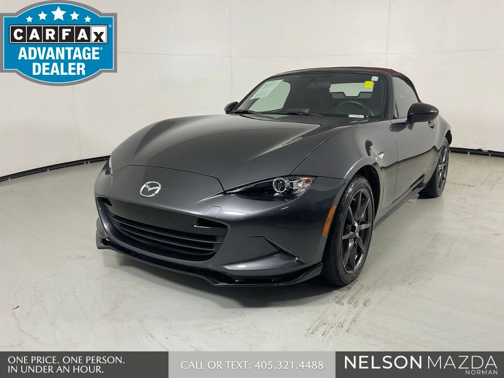 Used 2018 MAZDA MX-5 Miata Club RWD image 1