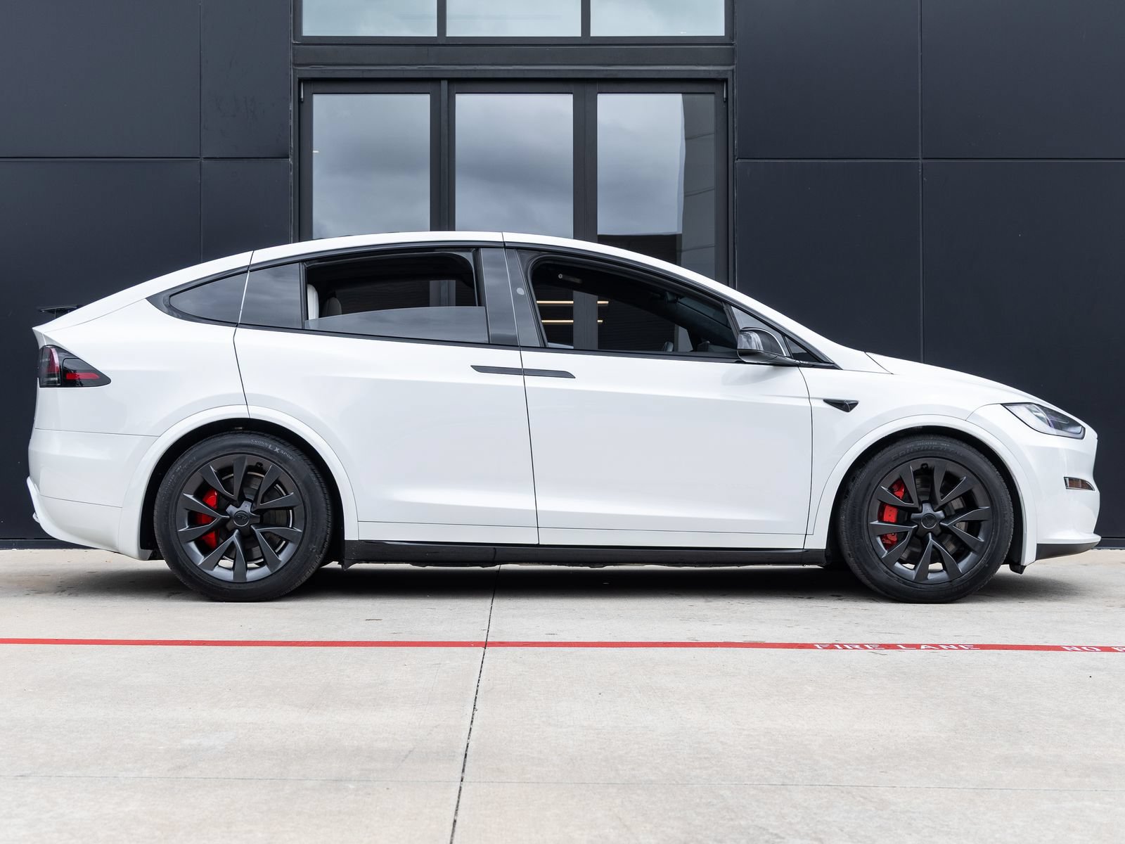 Used 2023 Tesla Model X Plaid AWD/4WD image 11