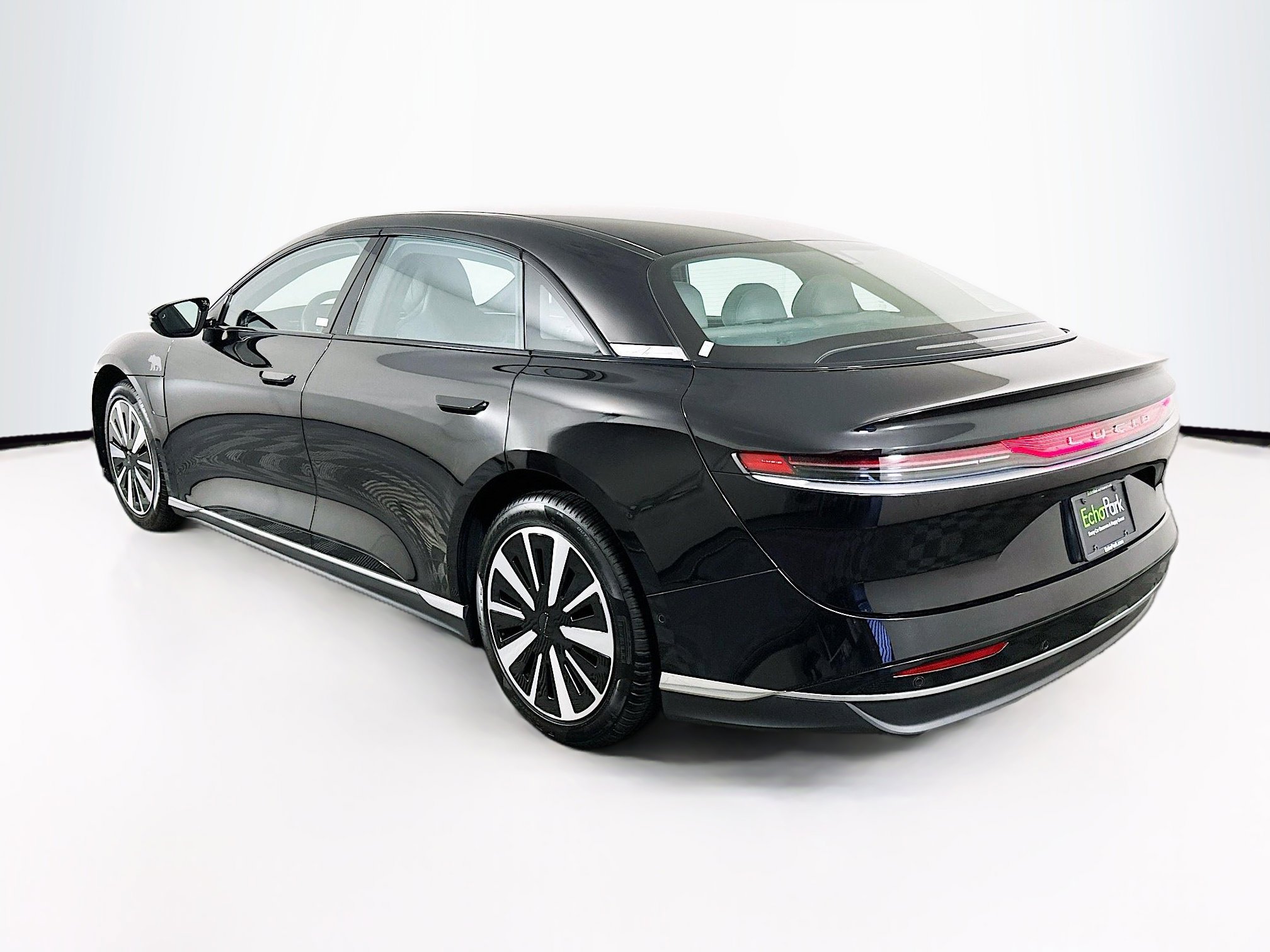 Used 2024 Lucid Air Pure RWD image 5