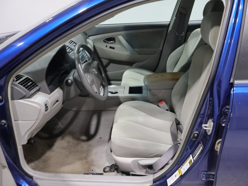 Used 2009 Toyota Camry FWD image 9